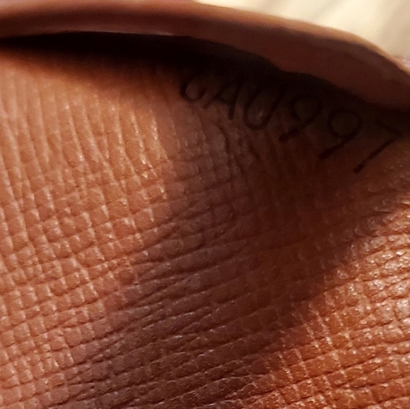 LV Monogram Canvas ID/Card Case - Picture 3 of 10